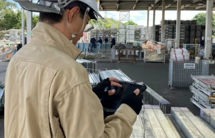 タブレットを用いた新検収システムを導入