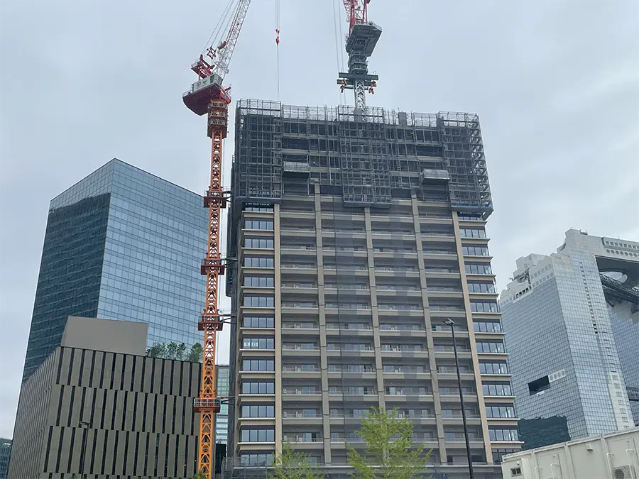 PC用せり上げ仕上げユニット足場